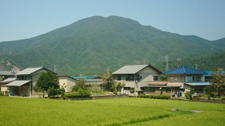 【御嵩町 屋根遮熱】夏の暑さを軽減！屋根遮熱塗装で快適な住環境を | 多治見市の屋根のことなら屋根修理ダイレクト 岐阜多治見